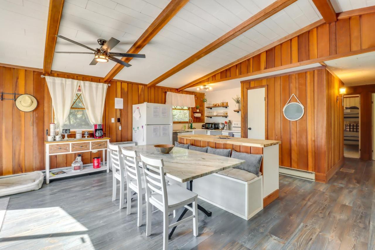Lakefront Poconos Vacation Rental With Swim Dock! Long Pond Εξωτερικό φωτογραφία