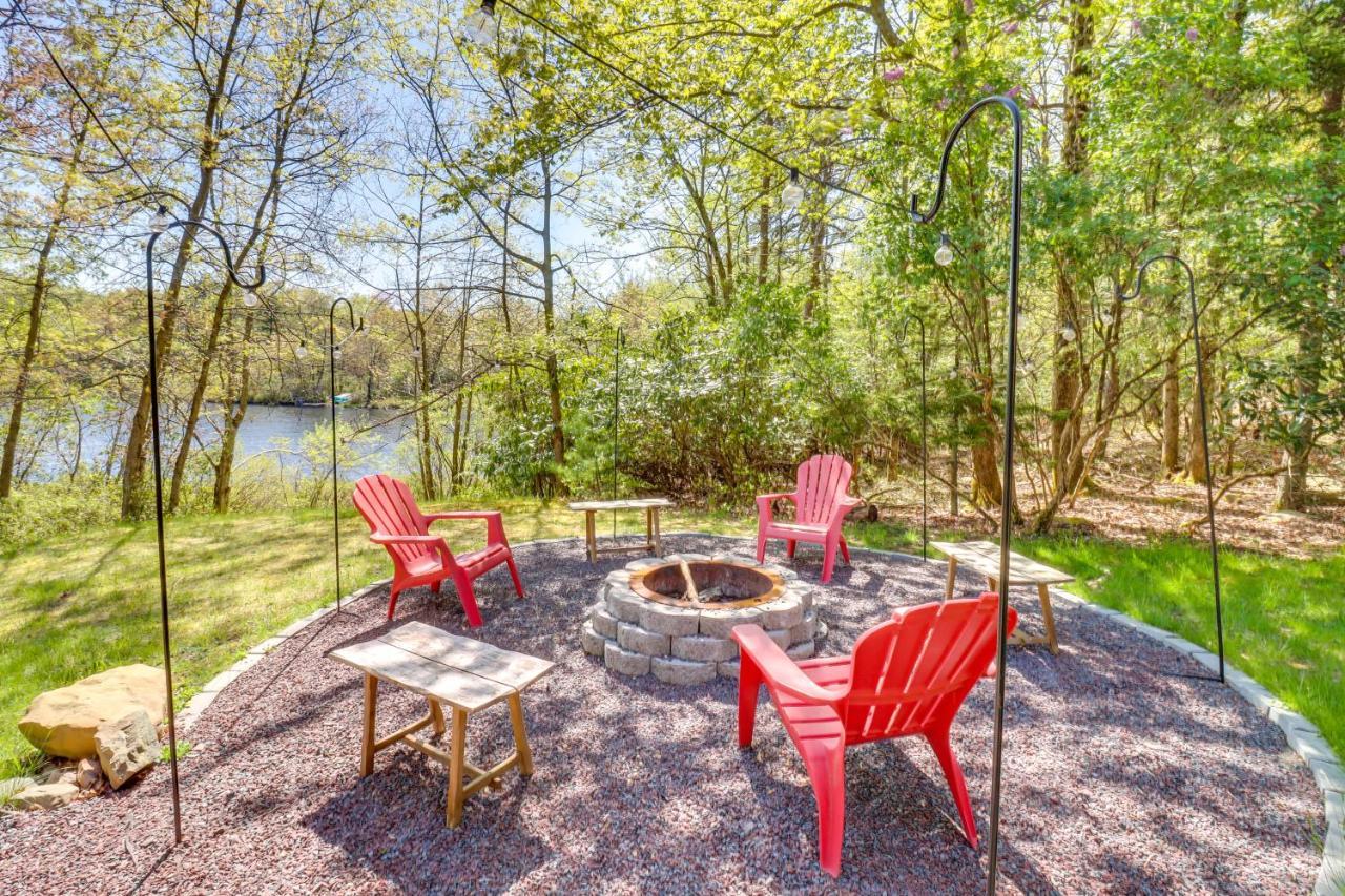 Lakefront Poconos Vacation Rental With Swim Dock! Long Pond Εξωτερικό φωτογραφία