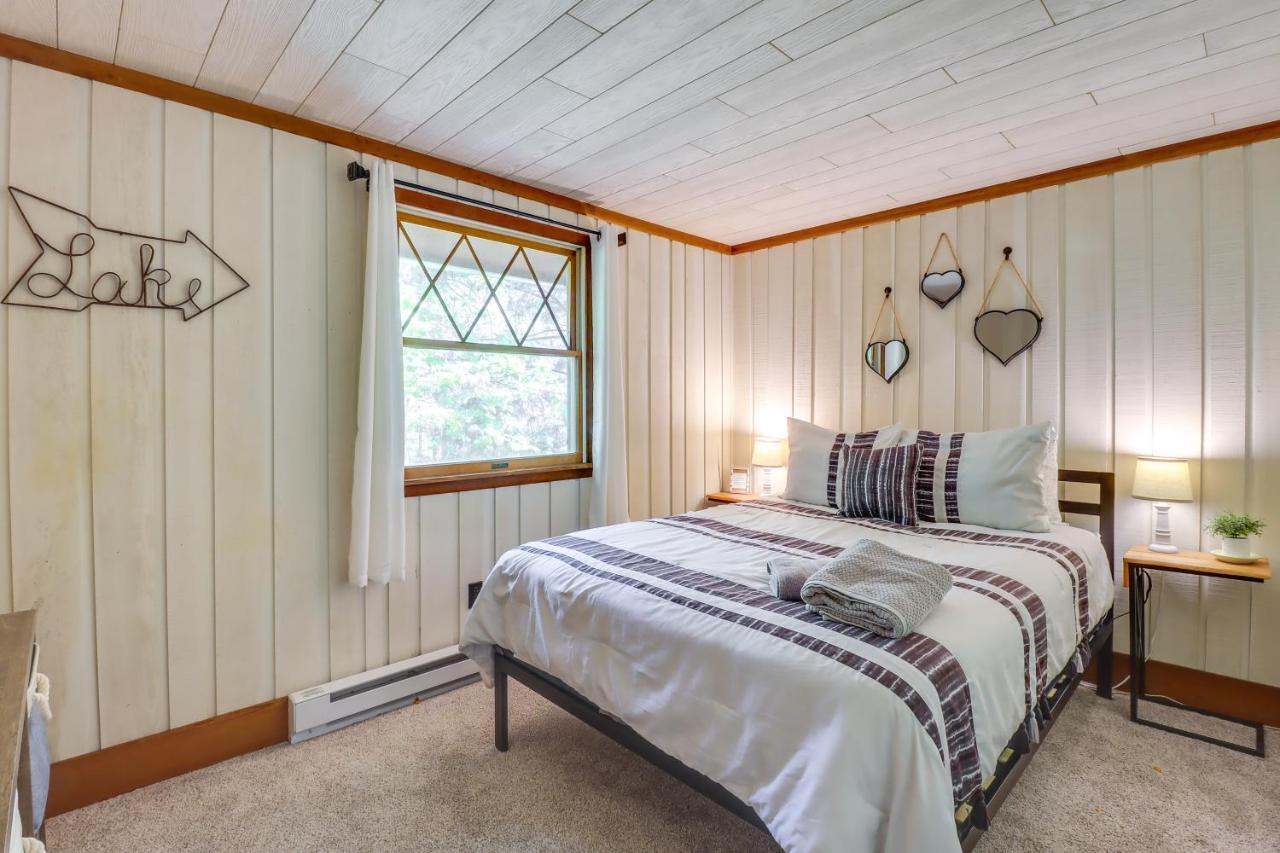 Lakefront Poconos Vacation Rental With Swim Dock! Long Pond Εξωτερικό φωτογραφία